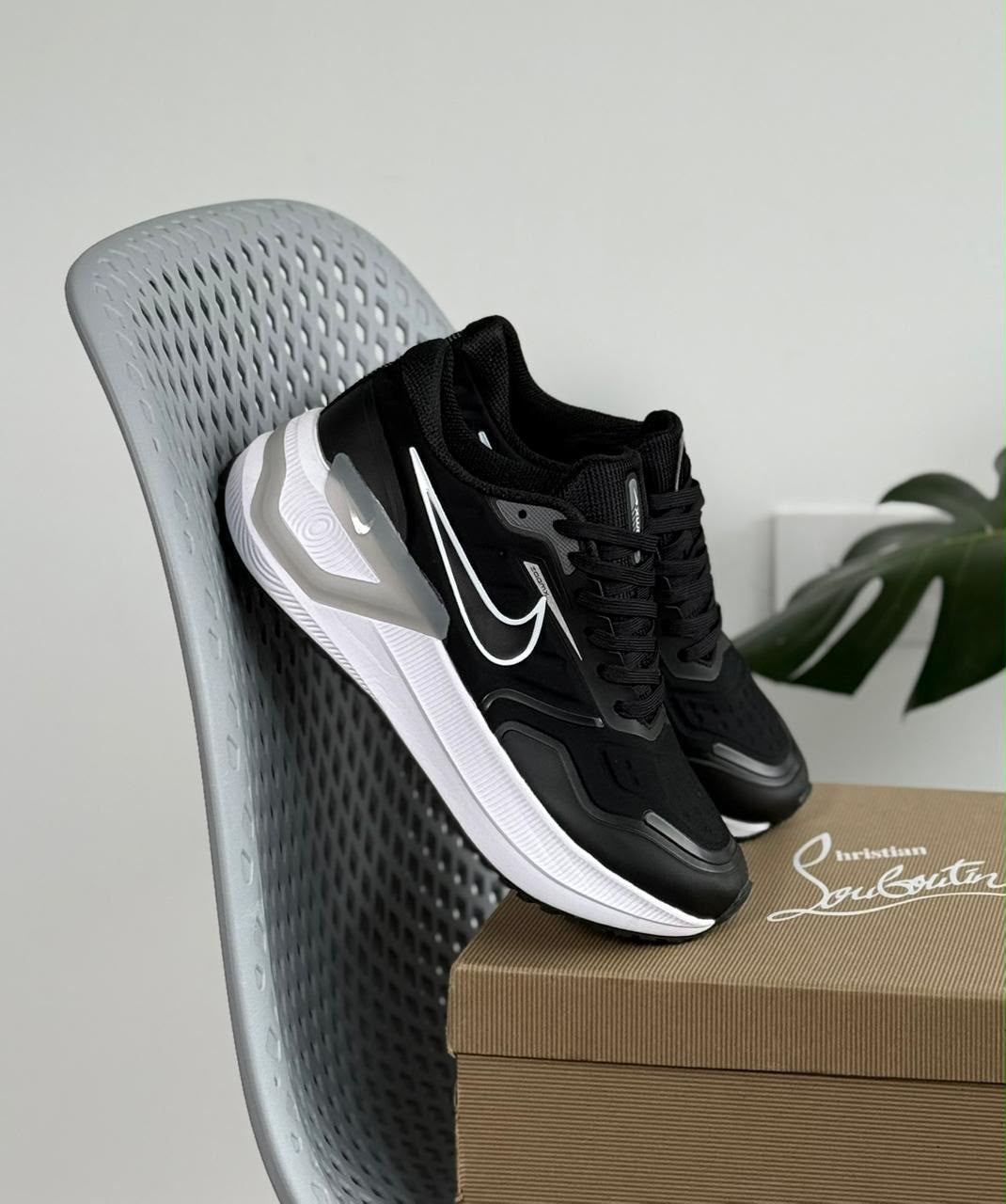 NIKE ZOOM N/B