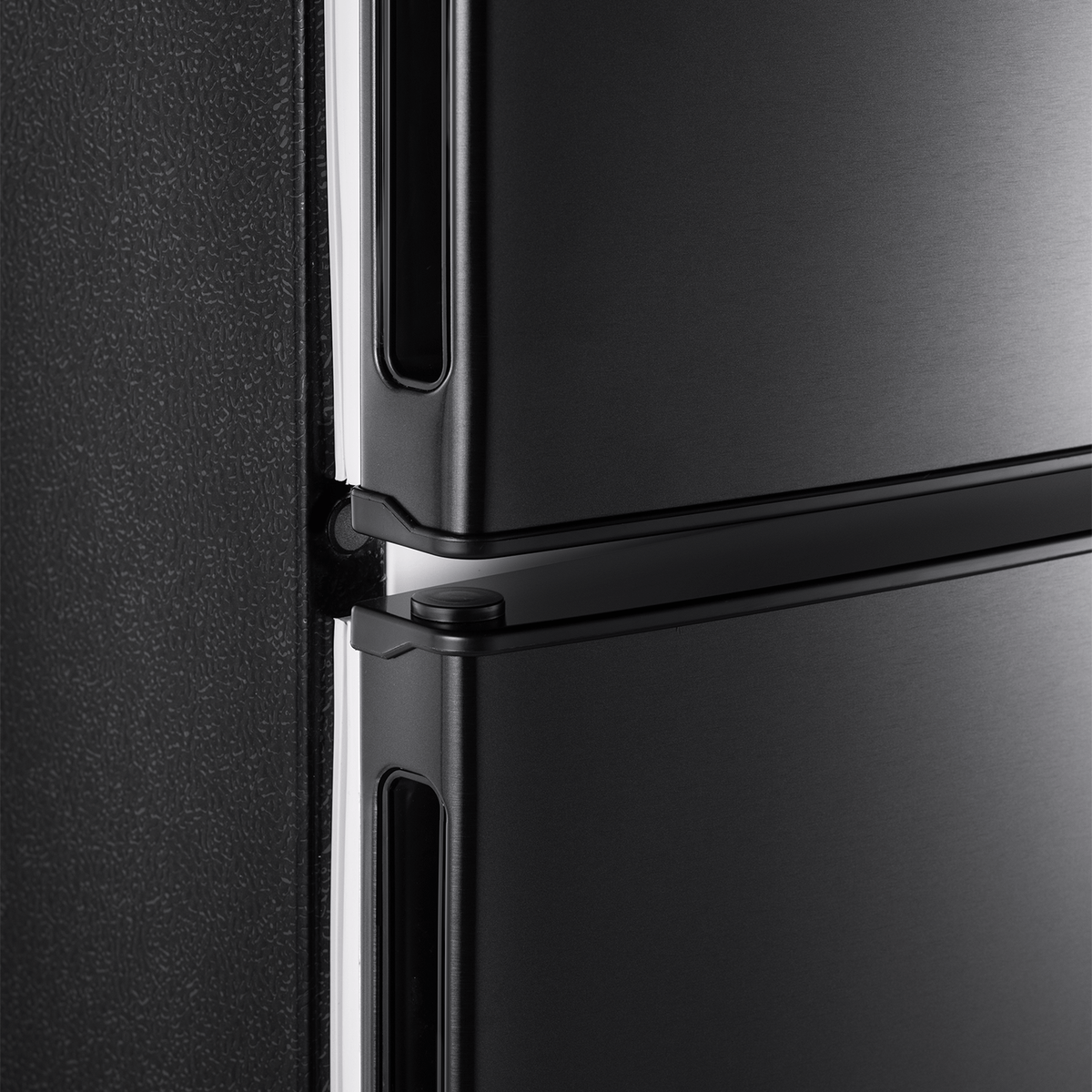 REFRIGERADORA TOP MOUNT 300 LITROS NEGRA | RI-405 NE