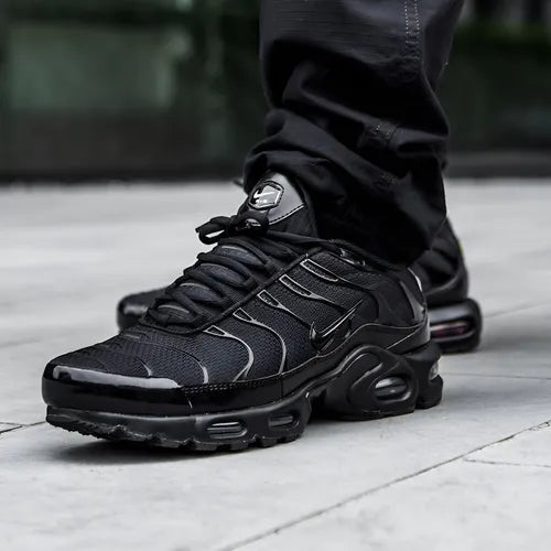 TNT TRIPLE BLACK