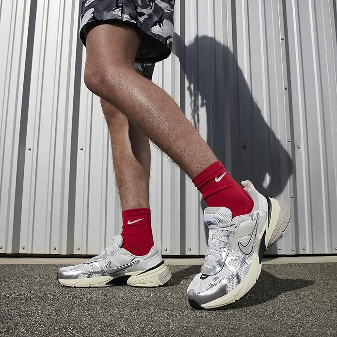 NIKE V2K RUN